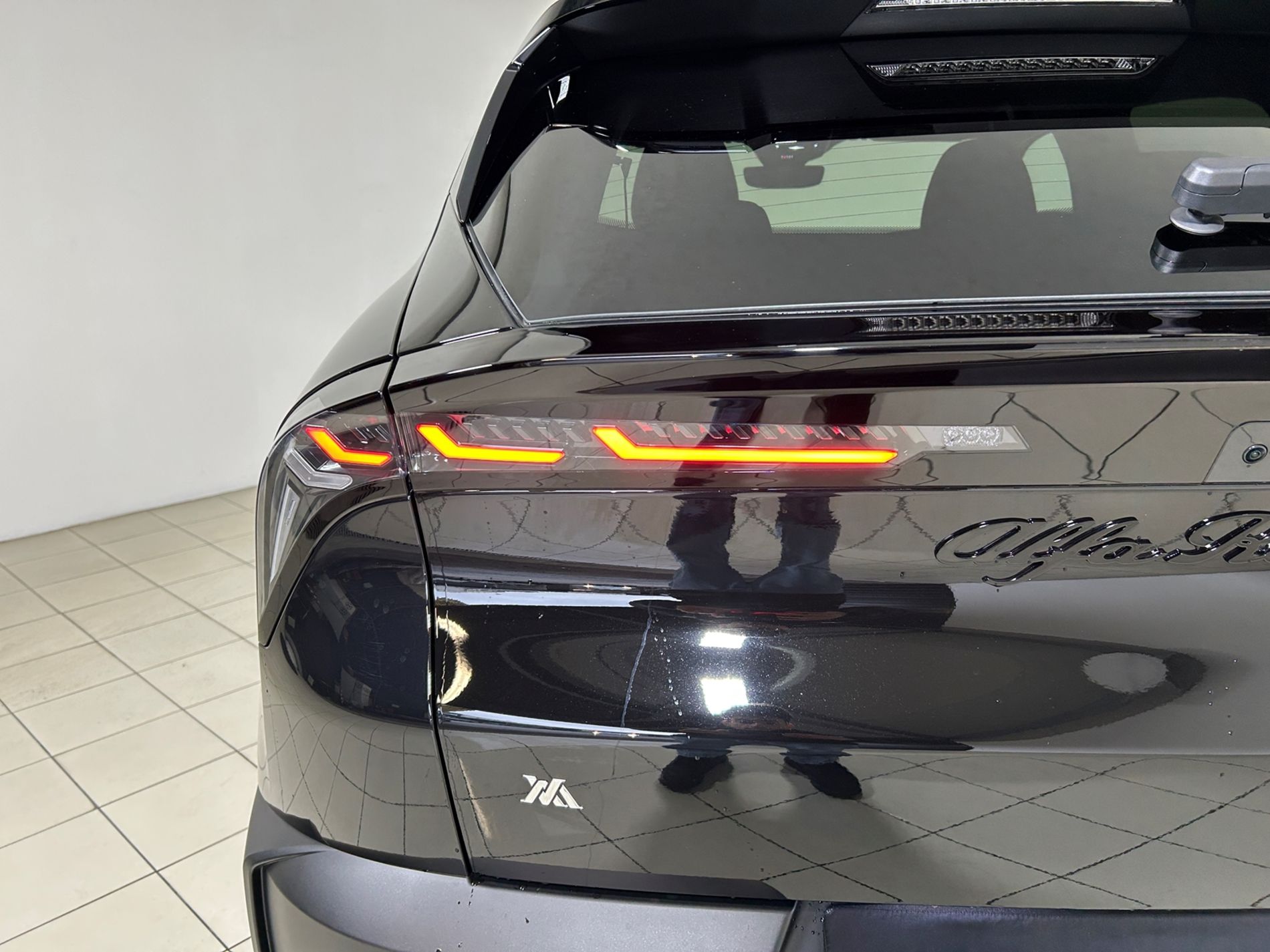 Junior 1.2 ibrida Speciale - Autoviemme